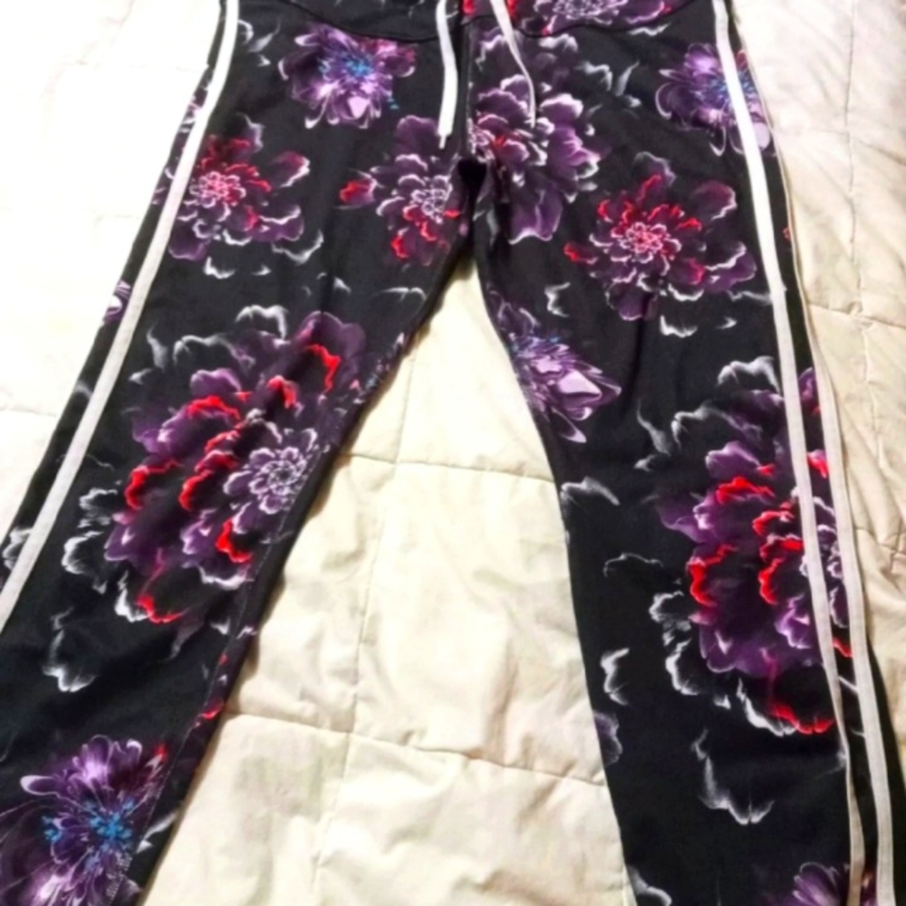 Women's Avia Active floral print leggings